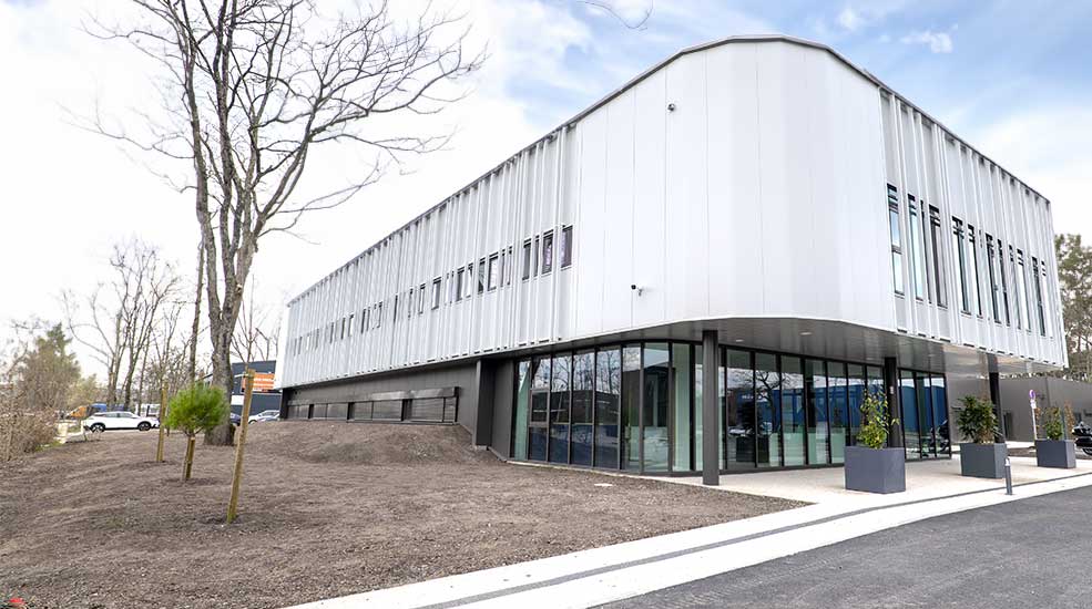 centre-hospitalier-realisation-agc extérieur du projet aquivet anicura mené par agc